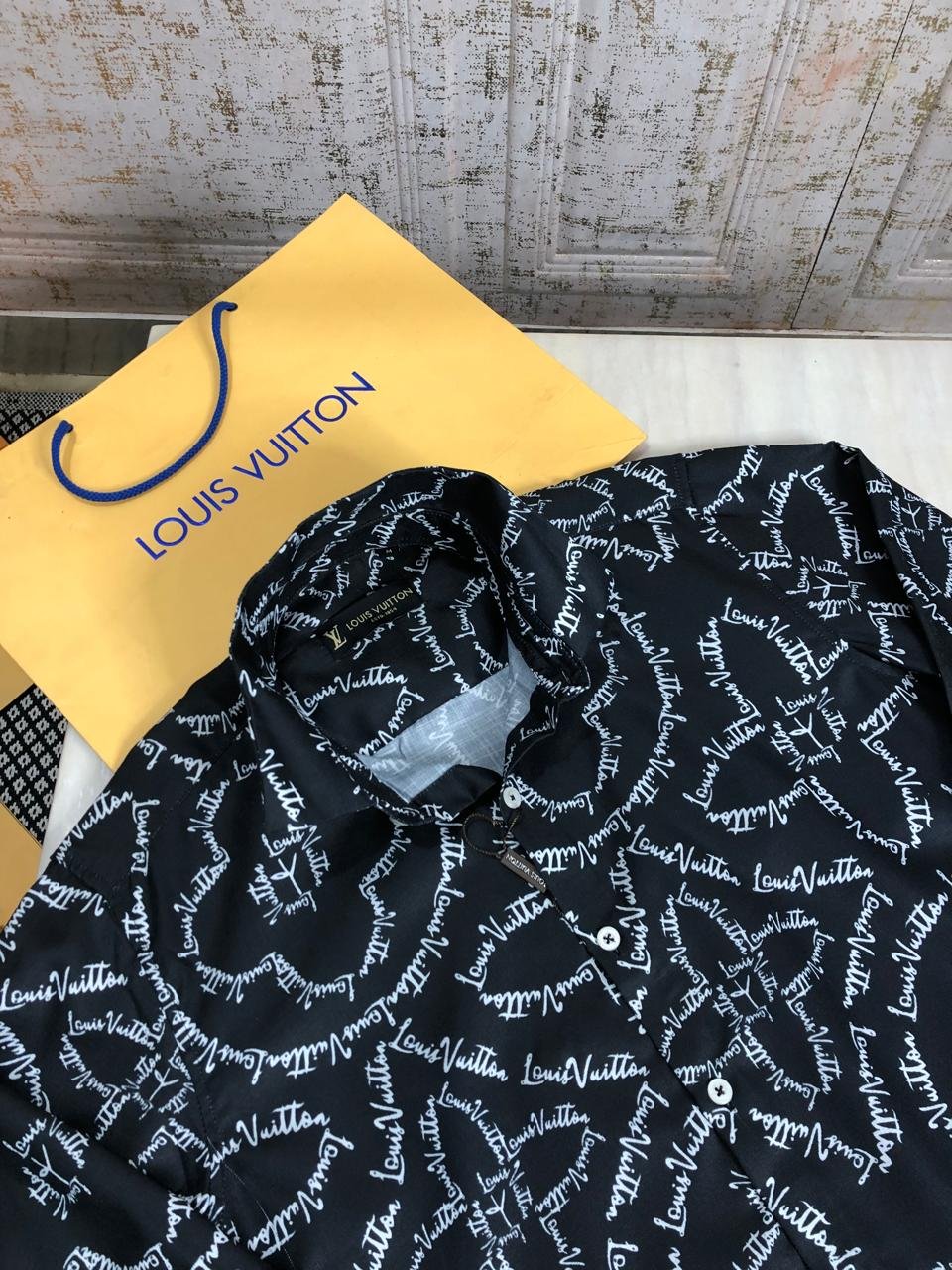 Buy Loui_s Vuitt_onn Exclusive Store Now - Image 2