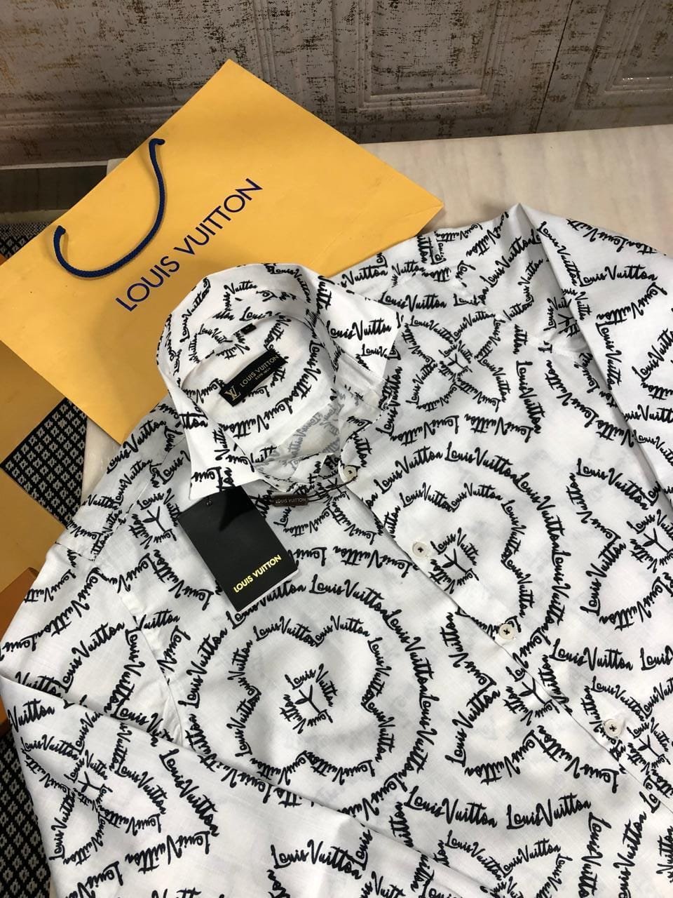 Buy Loui_s Vuitt_onn Exclusive Store Now - Image 6