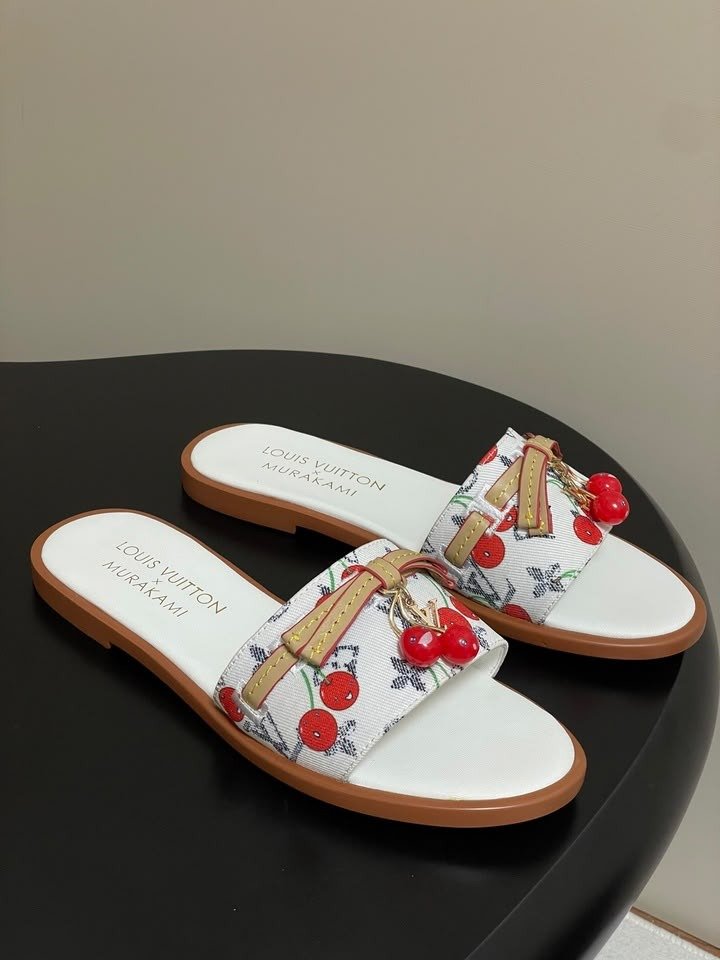 Buy Loui_s Vuitt_onn Murakami Lily Flat - Image 2