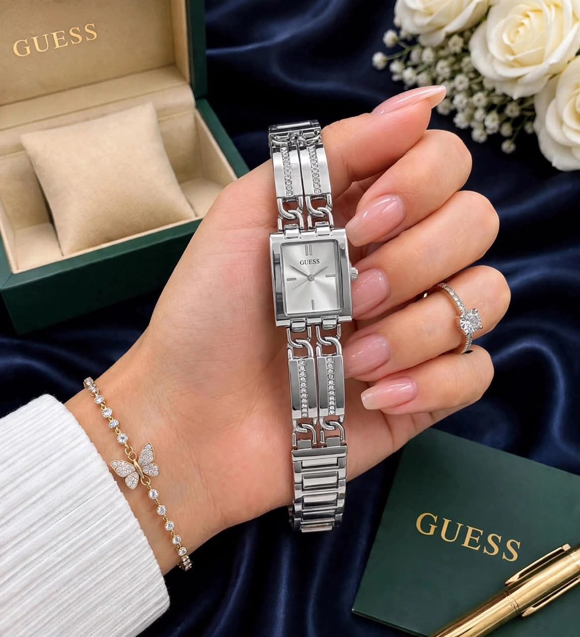 Buy GUE_SSS Elegance Bracelet Watch Online