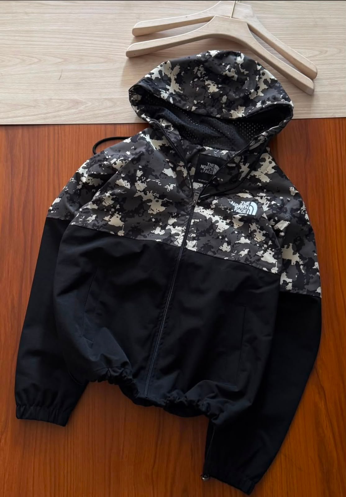 Buy Nort_h Fa_cee Premium Terry Crush Upper - Image 4