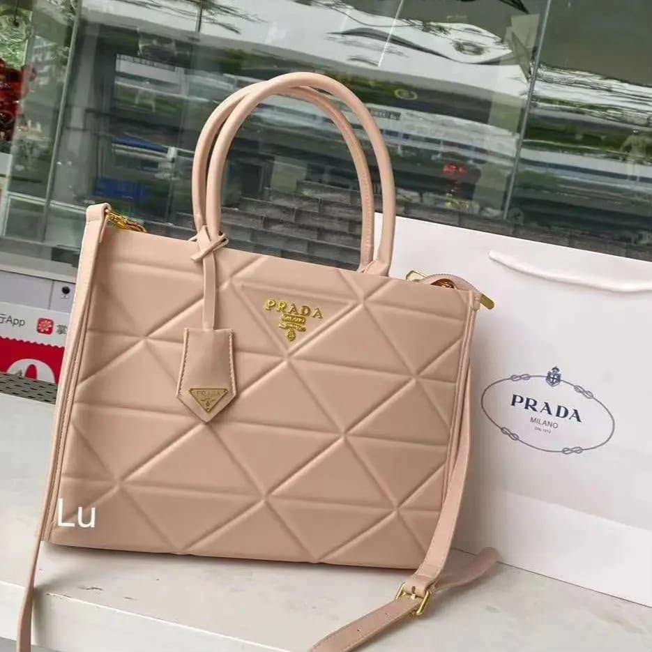 Buy Pra_daa Symbole Medium Size Tote Bag - Image 3