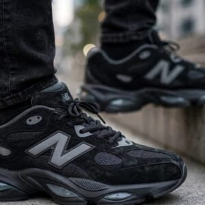 Buy Ne_w Balan_cee 983 Black Sneakers